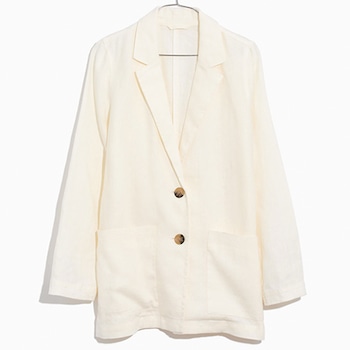 E-Comm: Boss Looks for the Office